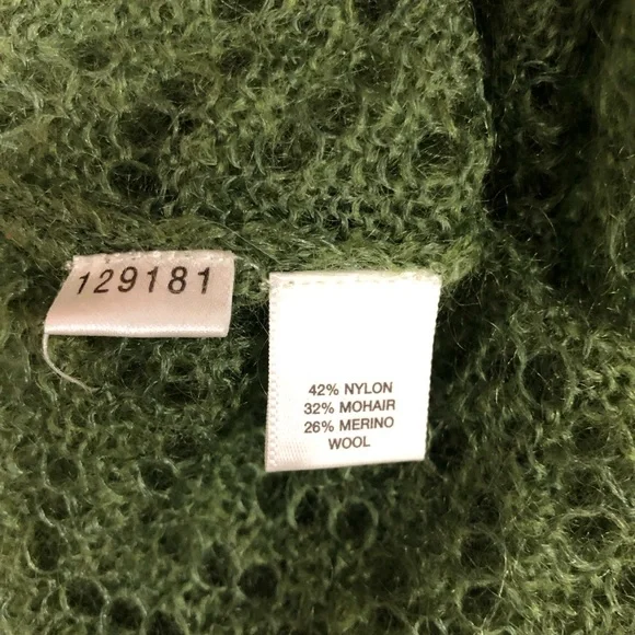 Green Mohair Openwork Thinest Knit Turtleneck. - Picture 6 of 12